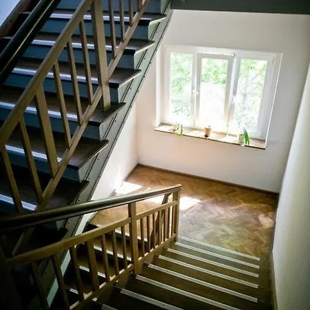 Roentgena 12 - Przestronny I Stylowy, Zielona Ulica W Centrum Apartment *